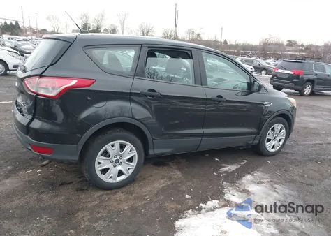 2014 Ford Escape S z USA, uszkodzony, nr VIN 1FMCU0F78EUC41466